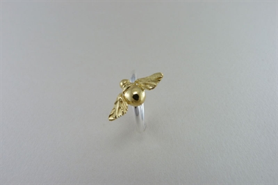Picture of Hornet on a silver ring